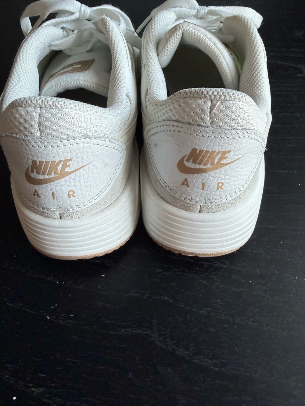 Nike women Air Max SC White Suede Sneakers with Gum Sole - Picture 4 of 5
